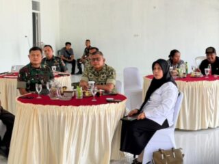 Kasdam XXIII/Palaka Wira Hadiri Vicon Evaluasi KDKMP Secara Serentak di Desa Maku, Kab. Sigi