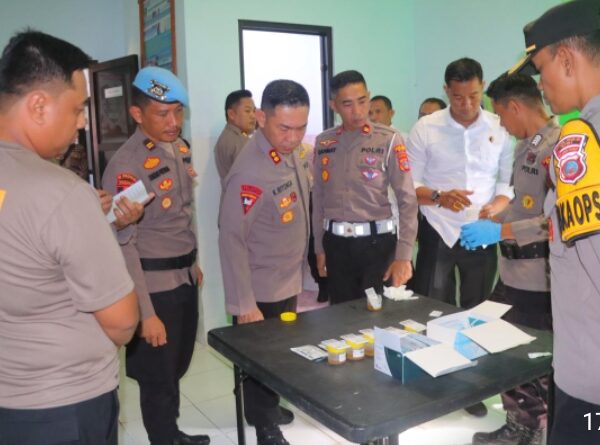 Kapolres Sigi Tegaskan Komitmen Bersih Narkoba Melalui Tes Urine Mendadak Personel Polres Sigi