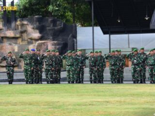 Bangun Disiplin dan Loyalitas, Kodam XXIII/Palaka Wira Gelar Upacara Bendera Mingguan Awal April