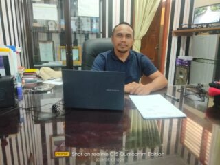 Kepsek SMAN 1 Toili Bentuk Karakter Disiplin Siswa Melalui Ketemu Sosok