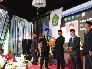 Luluskan 275 Siswa, MTsN 1 Magetan Luncurkan Logo Baru dan Siap Transformasi Jadi Madrasah Modern